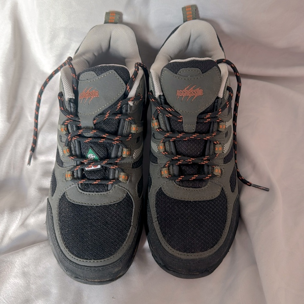 Aggressor Steel Toed Women’s Work Shoes size 8.5